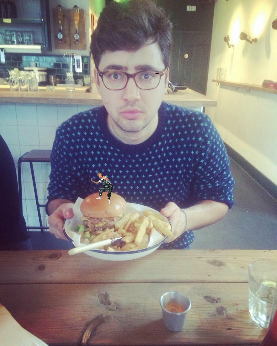 ollydancing's tweet image. olly dancing on emre's hamburger