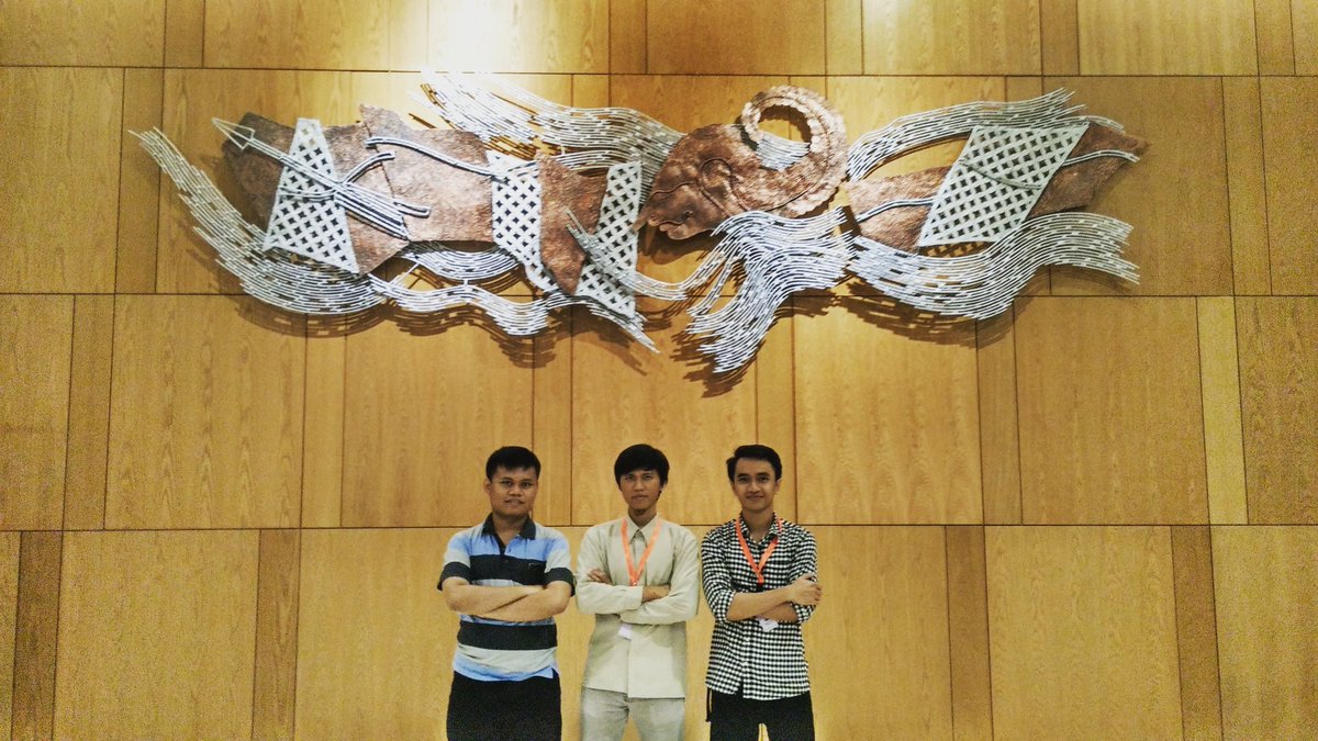 nandanugrohoo's tweet photo. Bismillah, bersama kita bisa. 
#indonesiabutuhkita #bismillah #roadtobest20 #sociodigileader @sociodigitelkom https://t.co/zrZ5MY9kor