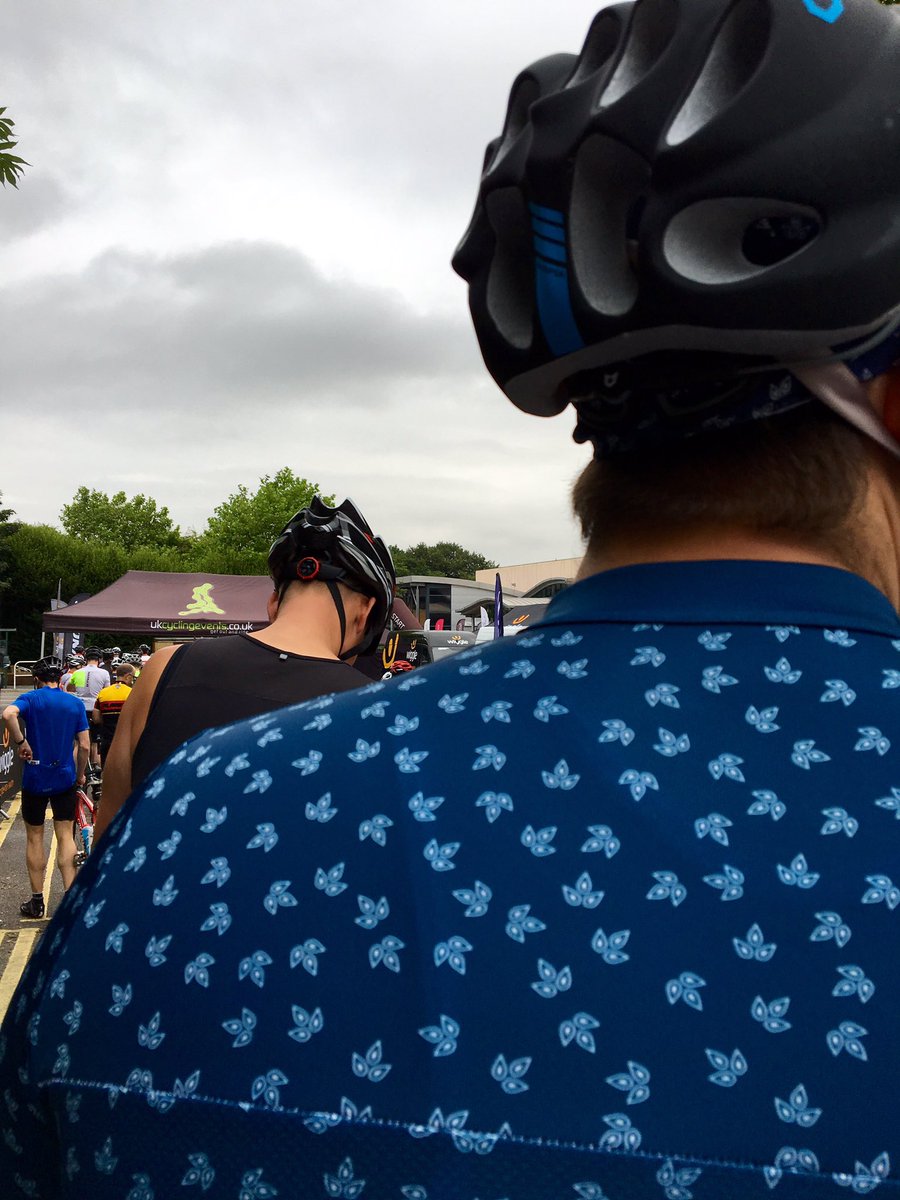 Wiggle_Sport's tweet photo. Plenty of awesome kits, and colours at today's Mega Meon Sportive! Have a great ride! #wiggleevents https://t.co/LaYwcPXIh3