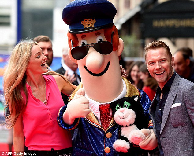 Really <a href="/PostOrifice/">Post Orifice</a> <a href="/eastldnlad/">Nick Power</a> ?

So you got the tweet by accident then I suppose, you bunch of soft toys?