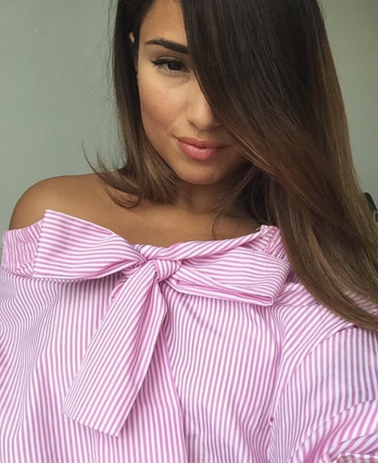 RealBadBrunette tweet picture