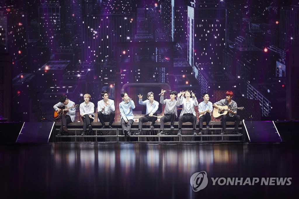 Imma98103's tweet photo. RT @EXOGlobal: [NEWS/PIC] 160724 EXO PLANET #3 - The EXO'rDIUM
#EXOrDIUMinSeoul https://t.co/sWLlvrjsLH