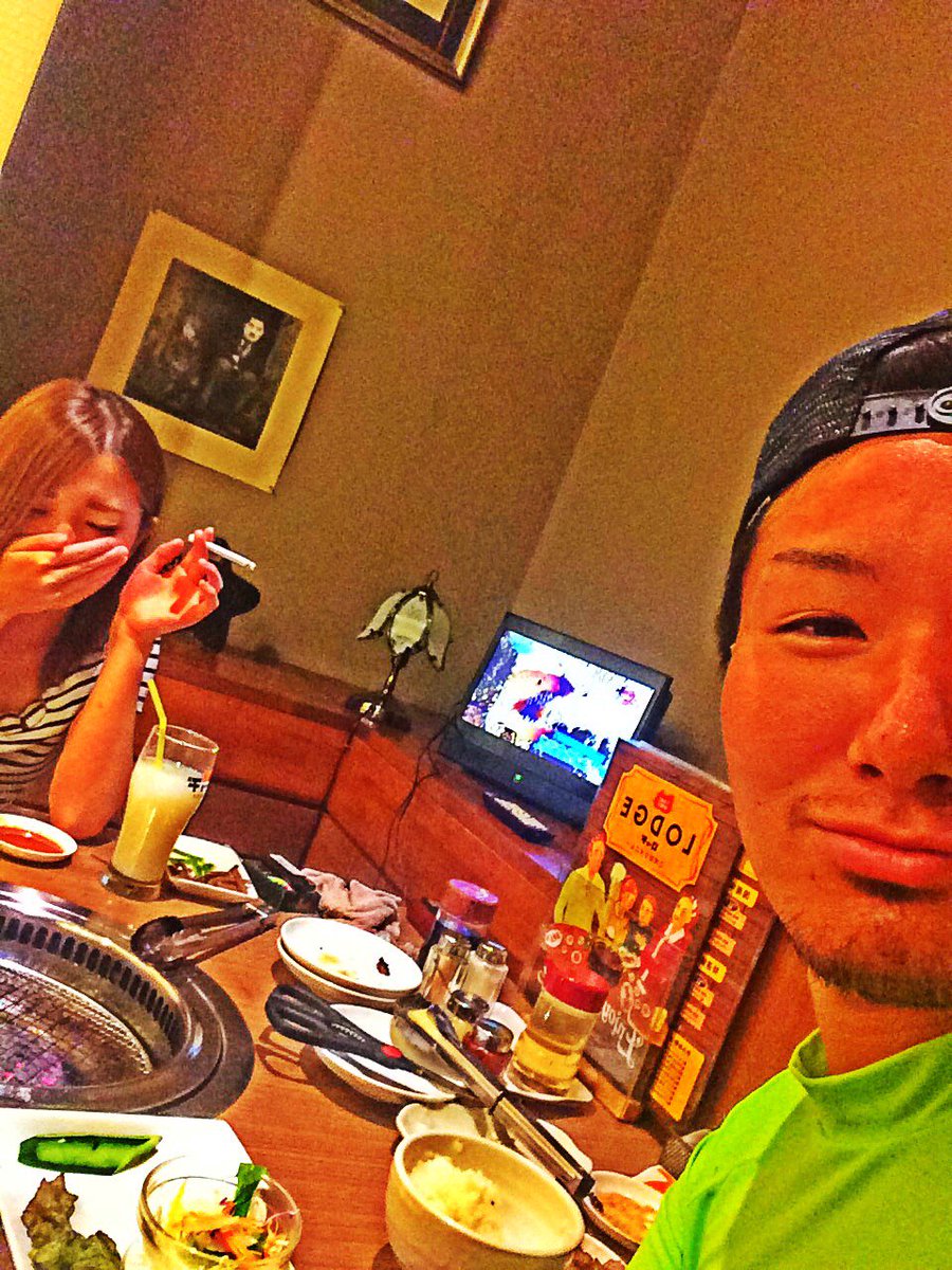 a__m0911's tweet photo. 昨日の夜から朝まで海でBBQしたのにまた焼肉いってきた☺
お腹いっぱい吐きそでもりきありがとう😘 https://t.co/bShpfBwlP0