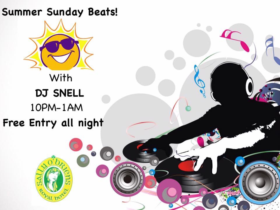TheRoyalHotel5's tweet photo. #SummerSunday #Beats with #DJSNELL @nightoutireland @WhatsOnWOW @GrowIrishBiz #Arklow #Wicklow #IrishBizRT https://t.co/G4UefiUDT5
