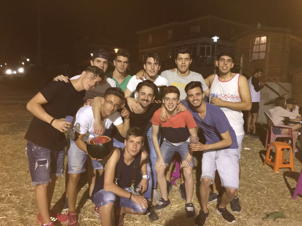 Huelves_02's tweet image. Mi seña de identidad 🔴