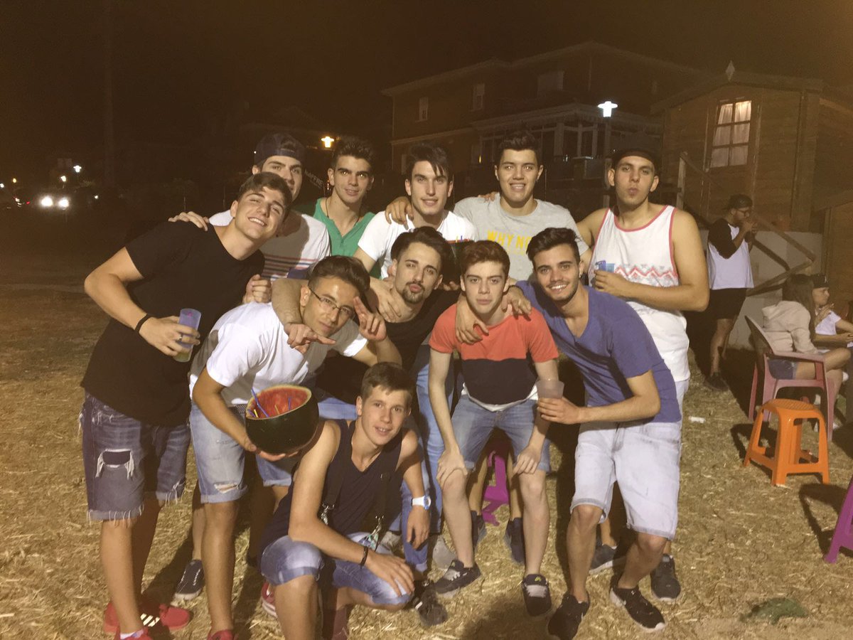 Huelves_02's tweet image. Mi seña de identidad 🔴