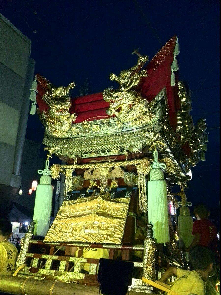 川原町子供太鼓台を六年ぶりに見ました。用事を済ませてから行ったので、差し上げは見逃してしまった。