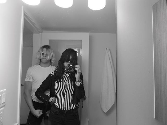 courtneyeaton20's tweet photo. My muscle man.
#matchingbangs @RossLyn21094371 https://t.co/03RQ8cmA7C