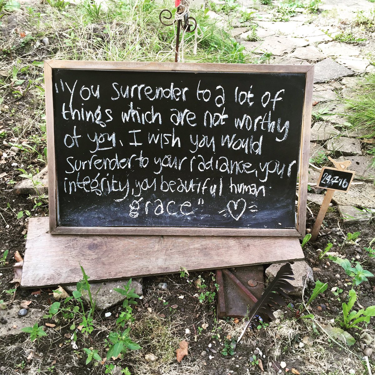 peckhambird's tweet photo. #peckhamdaily #peckhampositive #surrender #radiance #integrety #humangrace https://t.co/P4b3Bj7UZz