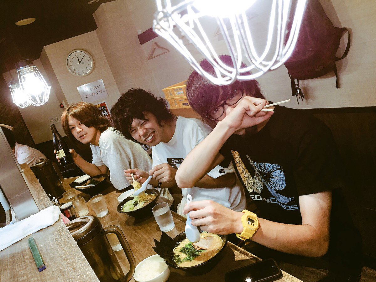 crossjpn's tweet photo. 待望のアレを順調に終えているフォレストなんちゃらが、勘違いして中間打ち上げ🍻
Mr.酒アツオ→モンチッチミッキー→風俗嬢竜平
#forestribe #crossjpn https://t.co/0ACco8Ug8p