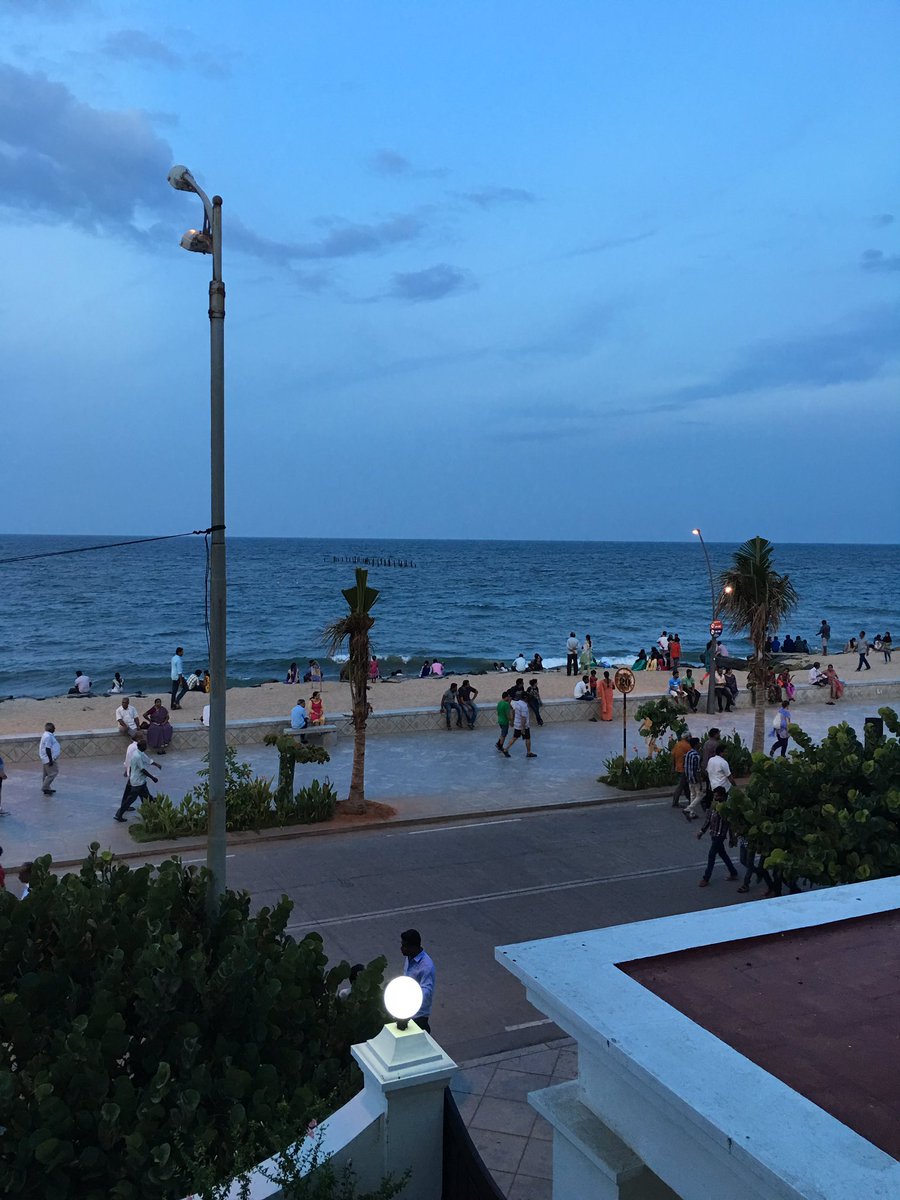 AnjaLoetscher's tweet photo. Enjoying the evening in #Pondicherry https://t.co/C1dScBpOc2