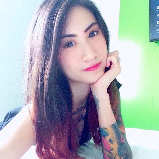 pricilliangelee's tweet photo. Join my LIVE > Temenin makan yukkk on #BIGOLIVE. https://t.co/dMXxgTH14J https://t.co/HYN4QSnv3R
