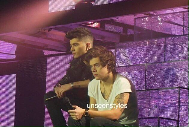 Loveyou_Harreh's tweet photo. #SixYearsOfOneDirection https://t.co/vxbKhvVBw3
