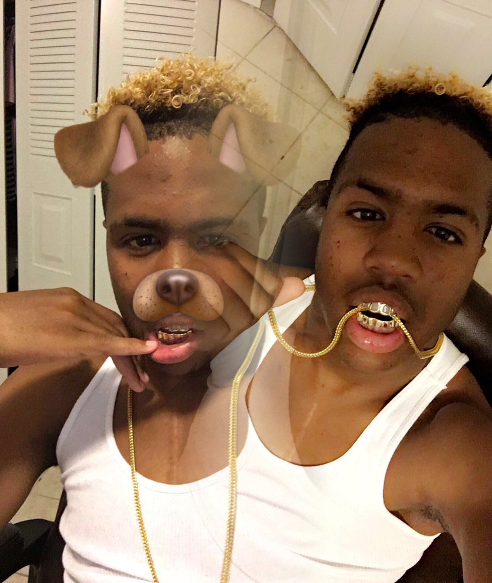 SelfMade_Bo's tweet photo. More Exclusive 👼🏽😈 Then That Drink🍾🍾 https://t.co/ursEANzuNi