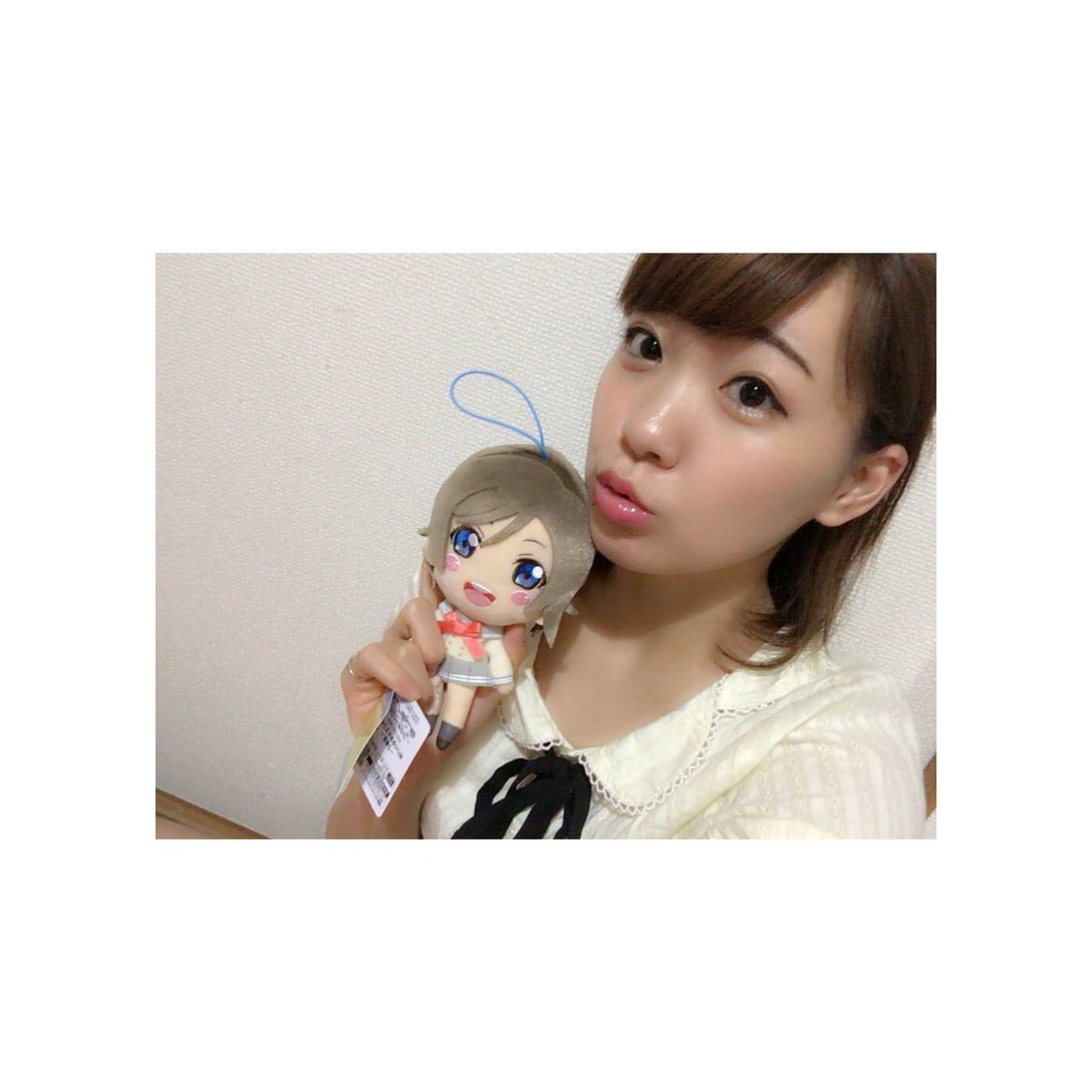 Saito_Shuka's tweet photo. 今日
母上とお休みが一緒だったのでお買い物へ！
Aqoursもみてきたよ✌🏻
んで！SEGAさんにいって曜ちゃんゲッチュした
私センスないから、母上にとってもらったよ笑！⚓ https://t.co/9QFixHVoje
