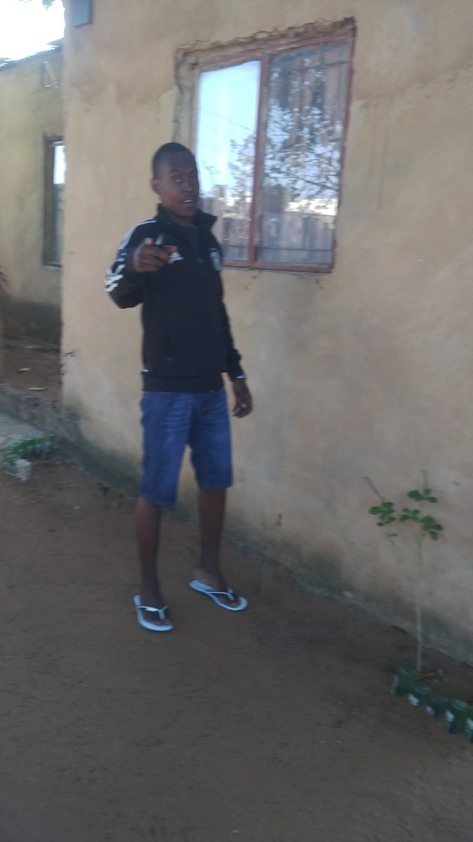 clesiozibia2's tweet image. 