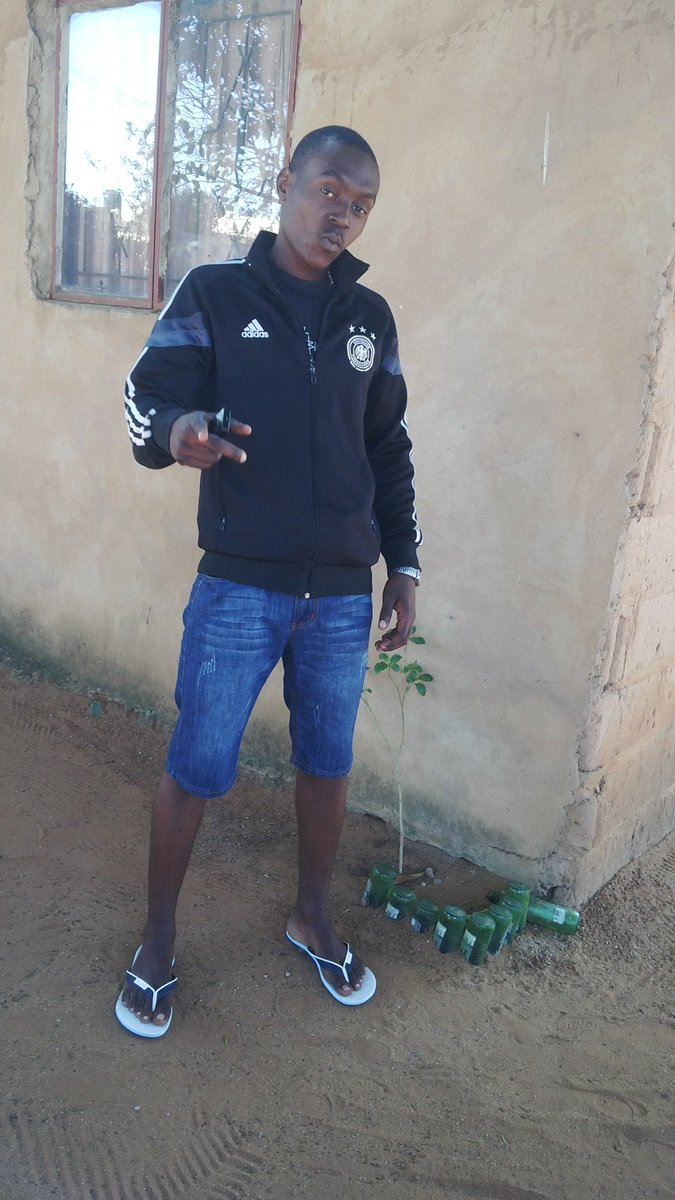 clesiozibia2's tweet image. 