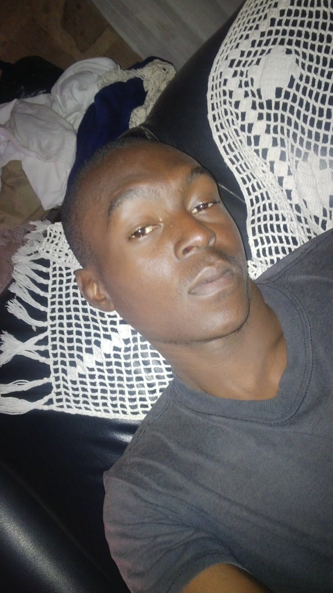 clesiozibia2's tweet image. 