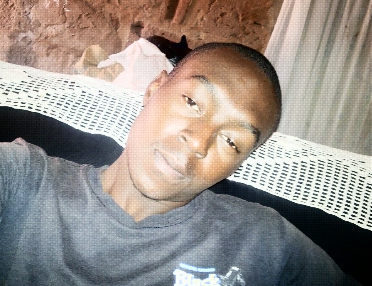 clesiozibia2's tweet image. 