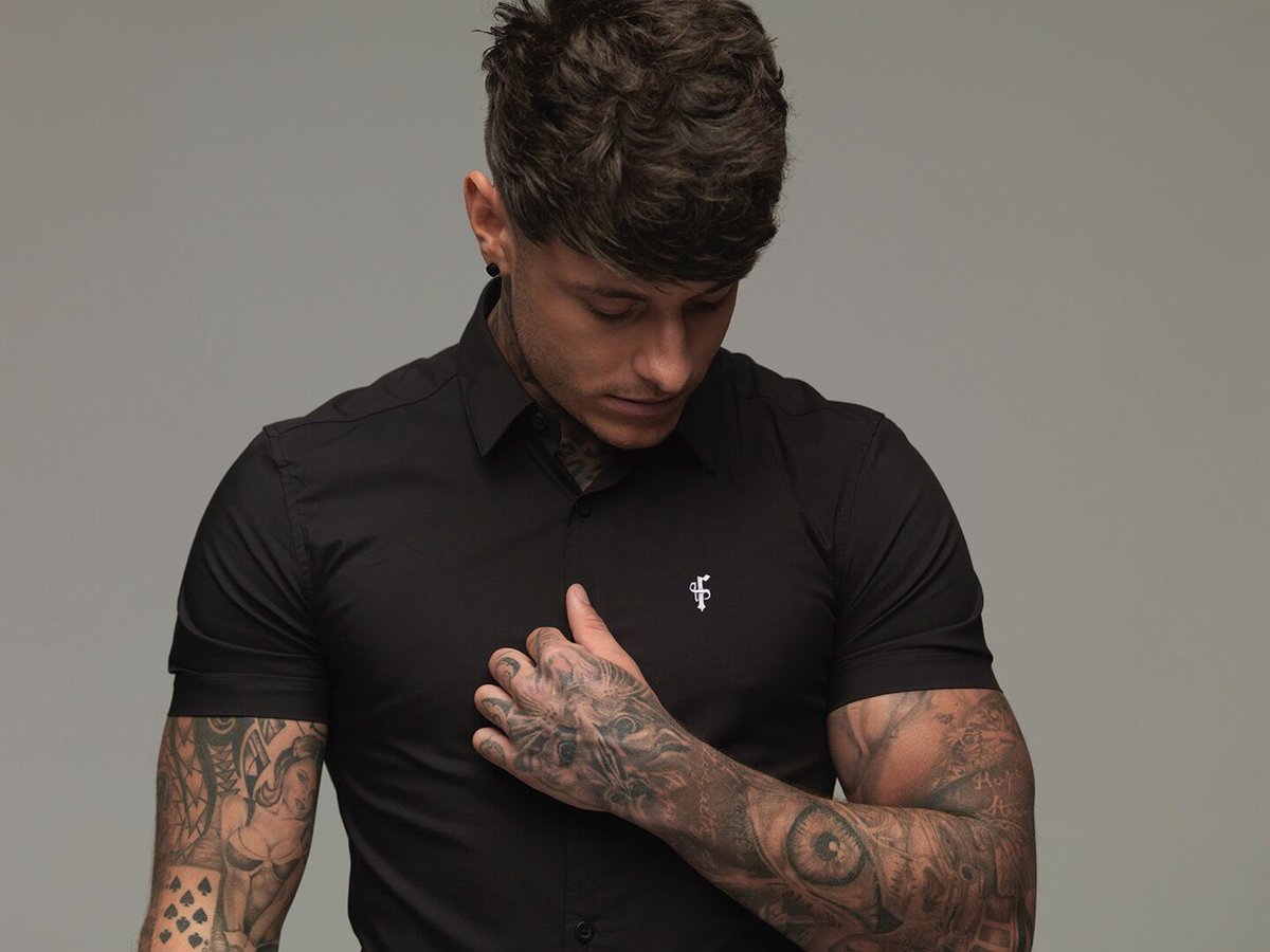 FatherSons_'s tweet photo. Win a shirt of your choice at #FatherSons.

- Follow
- RT

Winner chosen tonight 11pm | https://t.co/ygr7EkO6cx https://t.co/Kqnvs6rJHL
