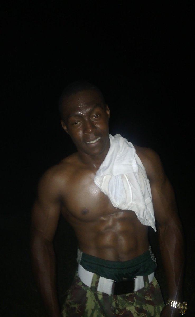 clesiozibia2's tweet image. 