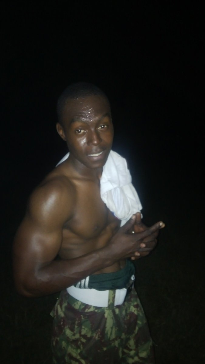 clesiozibia2's tweet image. 