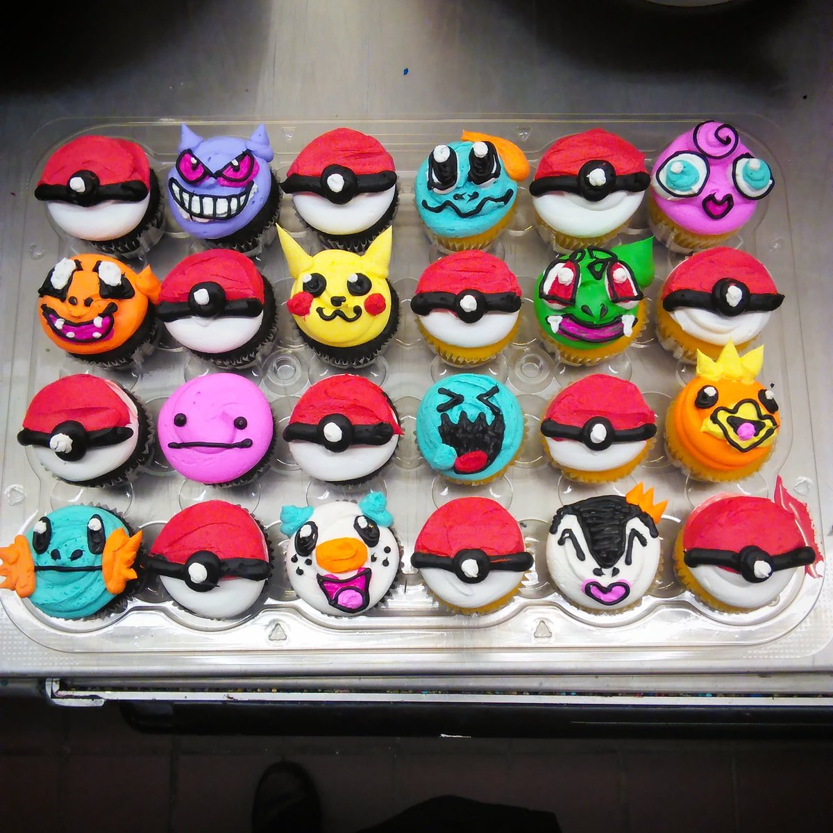 WickedFunCakes's tweet photo. Gotta catch em all! #PokemonGO #pokemon https://t.co/7DOfekyYZ9