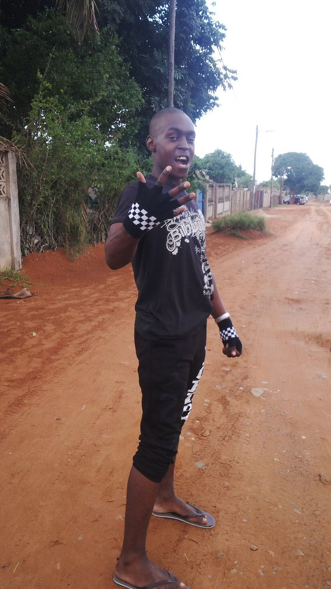 clesiozibia2's tweet image. 