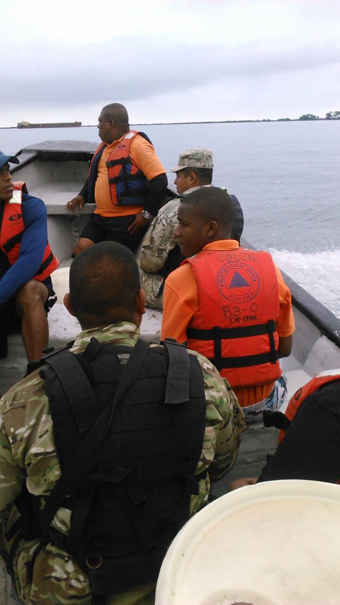 aeronavalpanama's tweet photo. BPC-2209 en búsqueda de 1 tripulante del Buque SOLAR N de bandera Liberiana/Rompe Olas de Colón. #SENANContigo https://t.co/C0SNFvGmVZ