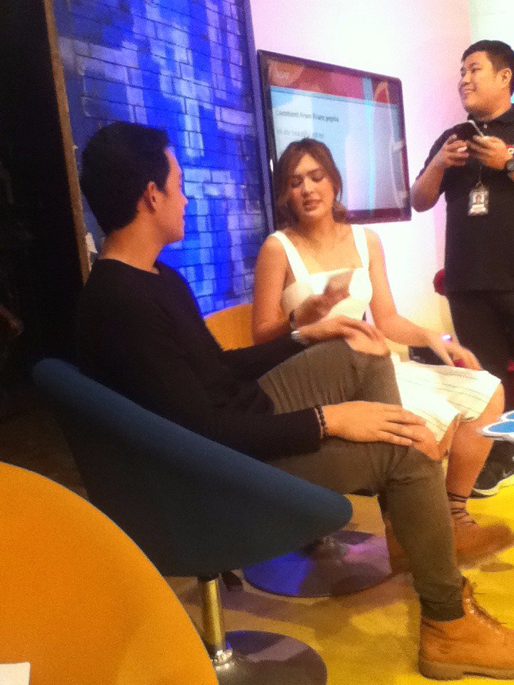 esmeraldagarayy's tweet photo. sweet naman💑 @iamsofiaandres @loyzagadiegs https://t.co/zAMHuICe2R