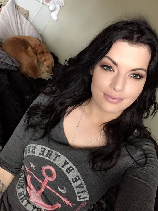 Happy Sunday from me and Rupert :) https://t.co/ZxMTlOwIo9<a href="/tag/friskyfirday"class="tags"><span>#friskyfirday</span></a>