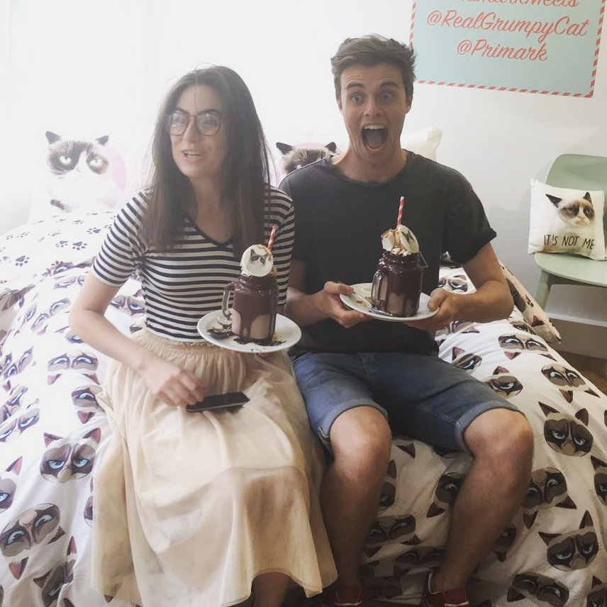 JoeTasker's tweet photo. WELL @mollybakes you made @doddleoddle and I very happy!! 👌 #PrimarkMeets @RealGrumpyCat https://t.co/Ng2pDTX0IO