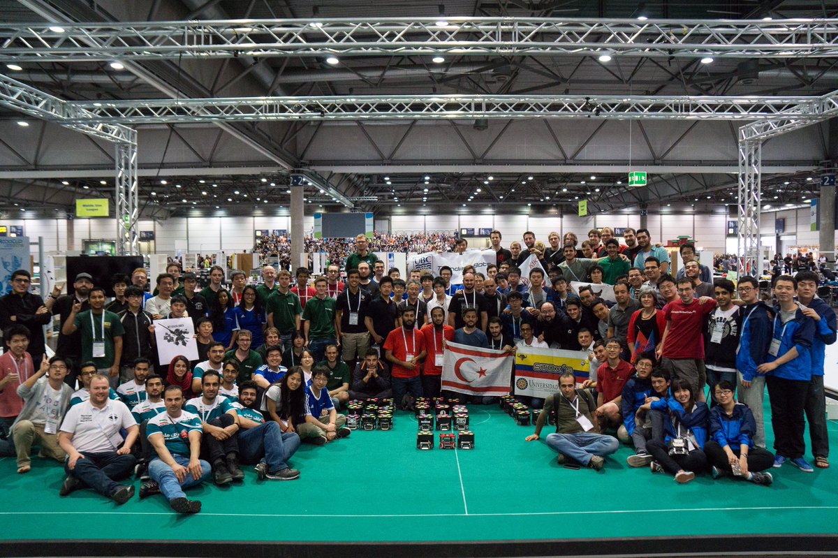 NeuRoboticsLab's tweet image. 2016 RoboCup SSL group picture @YakinDoguUni #robotics #engineering #robocup #innovation #robots #technology #STEM