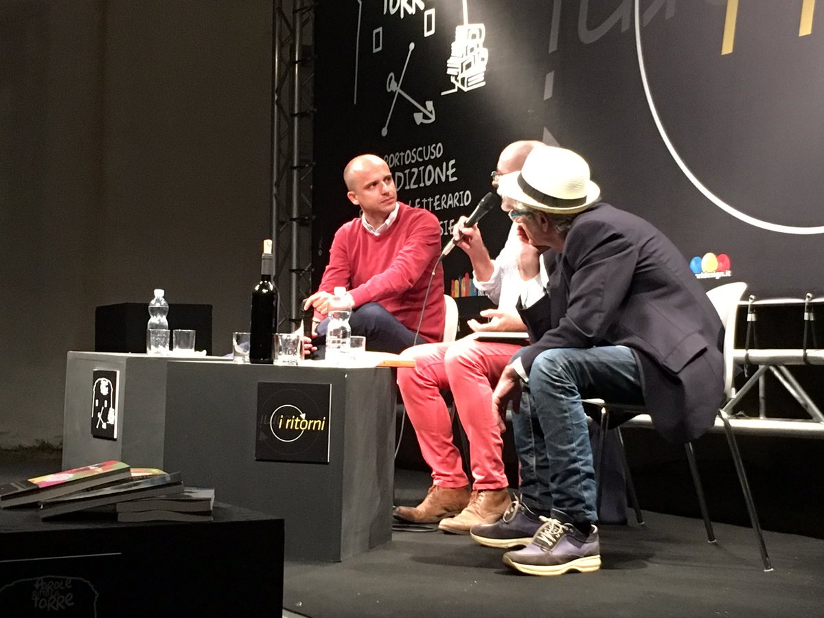 ParolesotTorre's tweet photo. Némus, Mannu, i libri e... il vino, a #S8laTorre 2016 https://t.co/2cuYbWA3tt