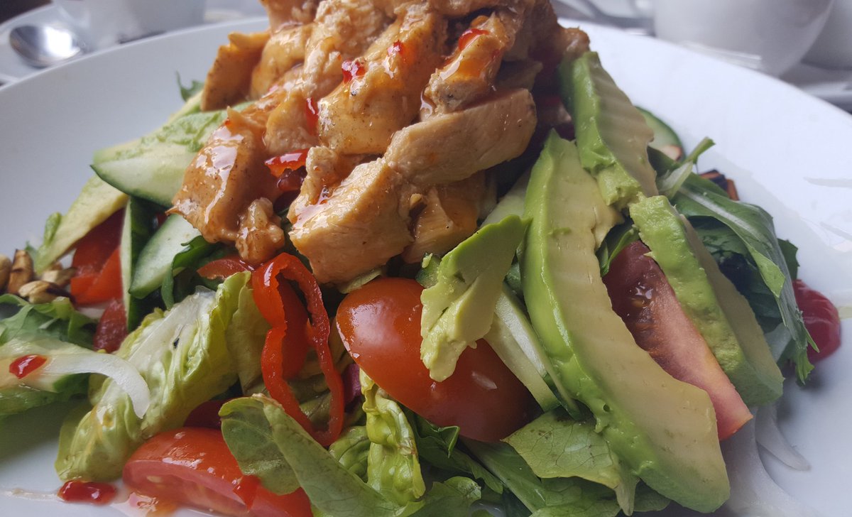 #salad game <a href="/DoppioZeroSA/">Doppio Zero</a> . This needs more cashews😁