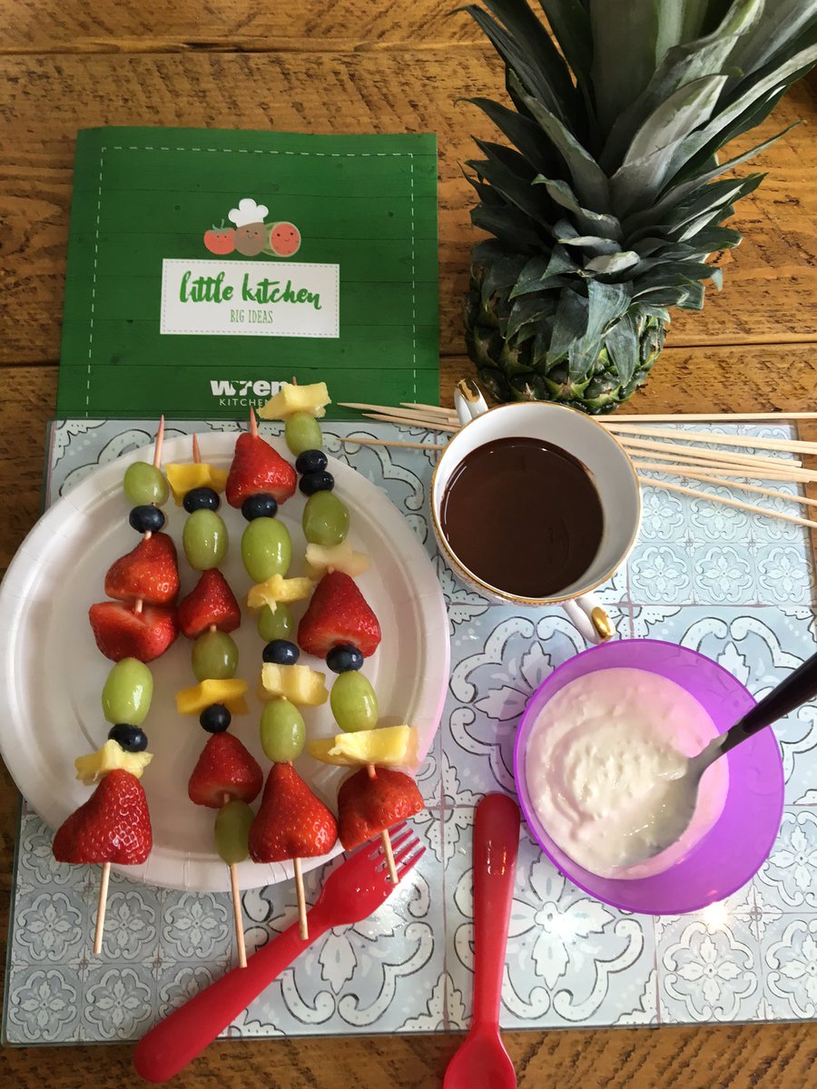 NorthernNewMum's tweet photo. We've thoroughly enjoyed taking part in @WrenKitchens #takebackthekitchen campaign today #littlekitchenbigideas ๐ https://t.co/sxywyBr1A8