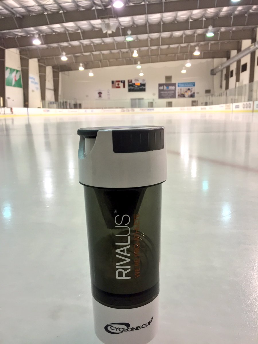 usasledsniper7's tweet photo. .@RIVALUS This is my gym, what's yours? #Promasil #PostRX #Rivalus #SledHockey #training #workout #sundayfunday https://t.co/HniGjB3qH4