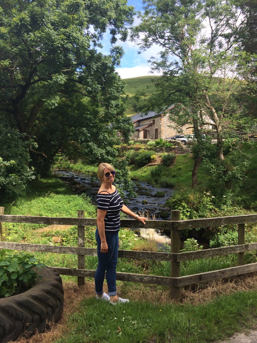 Daniel79Turner's tweet photo. Gotta love Berwyn Barns @weekayeturner @BerwynBarns 🌳🌿🍃 https://t.co/alw7EGdeg0