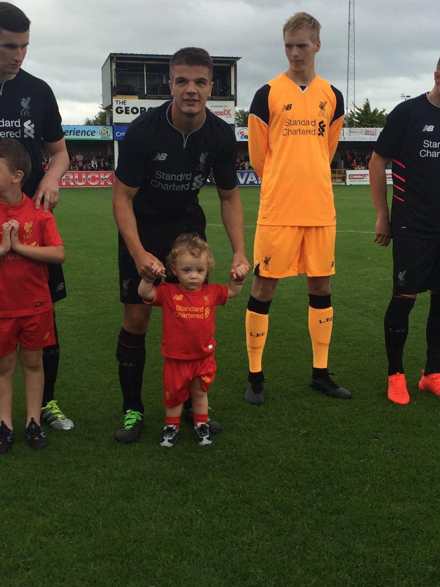 josie_67's tweet photo. @TomBrewitt5 thanks for being so good with my little Isaac today 😃 https://t.co/inMedzwTLJ
