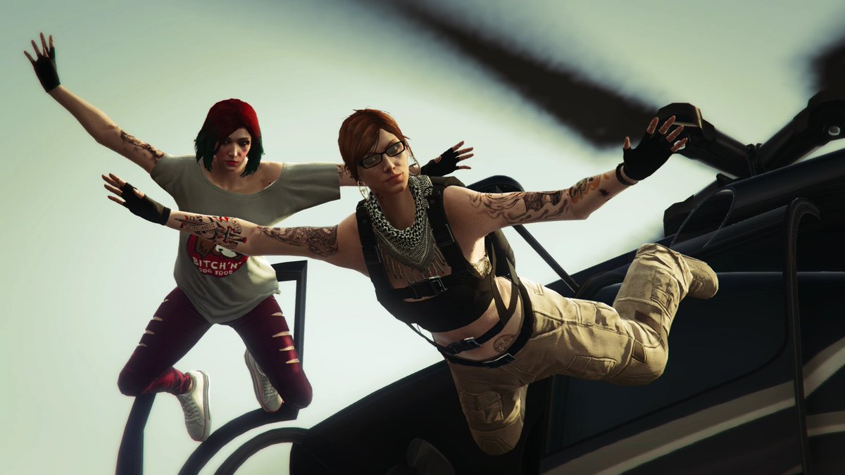 ashskyqueen's tweet photo. Falling With Style... https://t.co/UBSDOwF8od