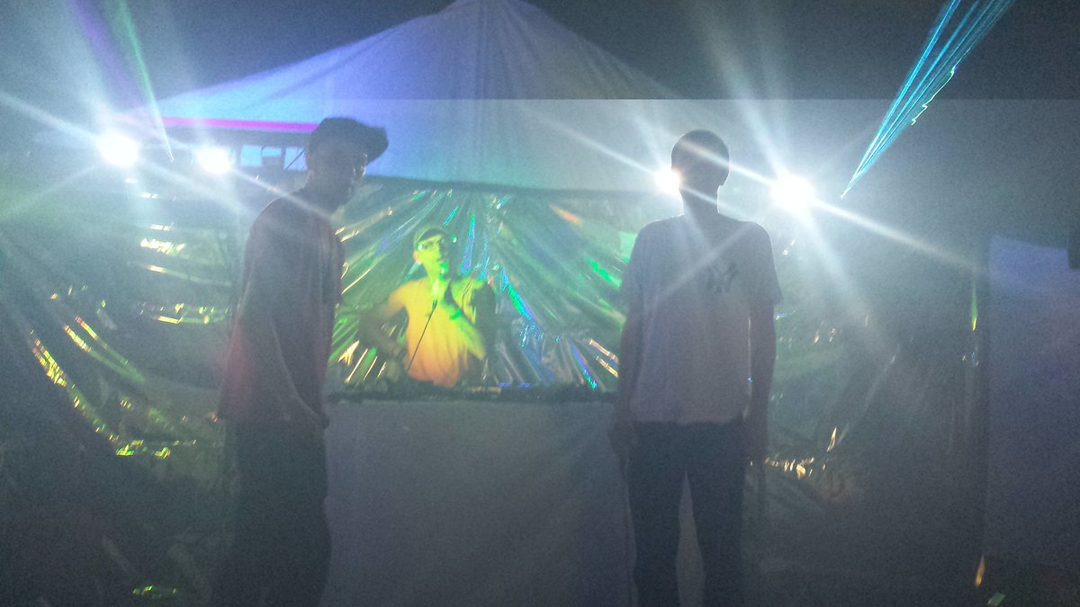 davidraper29's tweet image. 