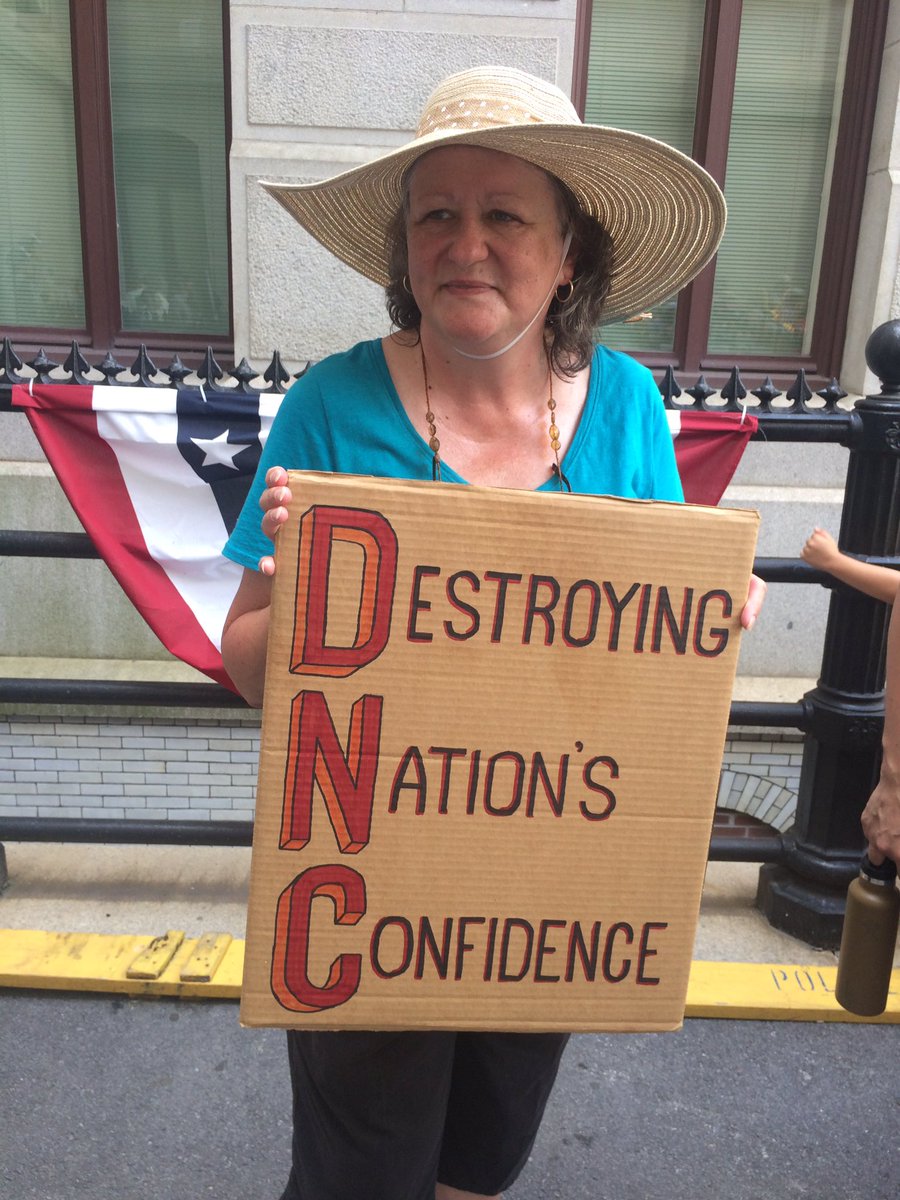 mattdpearce's tweet photo. Kristy Marshall, of Bellingham, Wash. "This was the one sign that spoke to me." https://t.co/I6hGrXeWcl