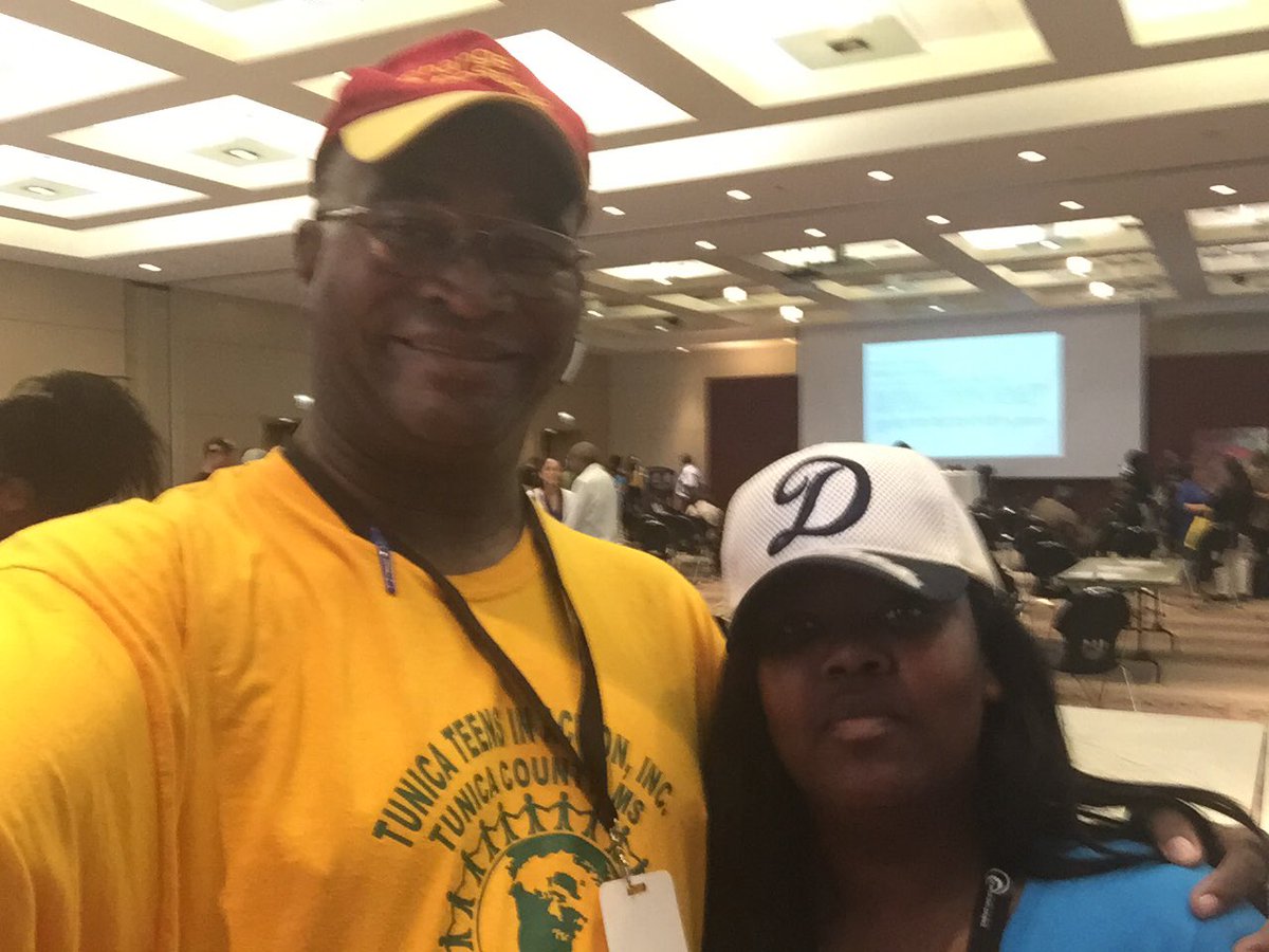 tunicateens's tweet photo. Final Day of Roots and Remedies 2016 Gathering! #RR2016 #ConnectPlotBuild #DignityinSchools #BlackLivesMatter https://t.co/q8x2iZLb4M