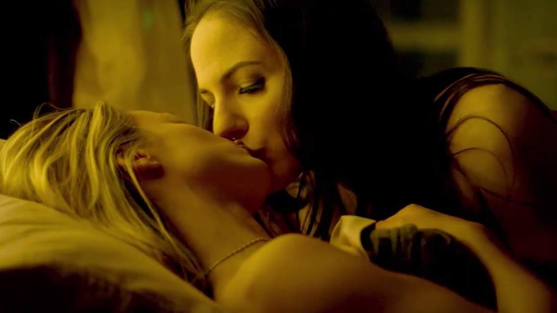 ValettaVanCleve's tweet photo. @somewhataddicte @ZoiePalmer @Anna_Silk #7daysofdoccubus For my Bday https://t.co/AAJ2rQhVbH