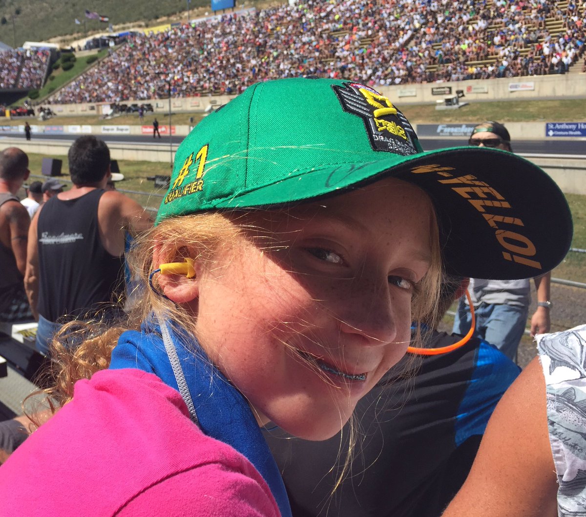 JodiStemler's tweet photo. Back at the track - thanks and congrats @Pro40Racing &amp; @GasMonkeyGarage!! #1qualifier #prostock @NHRA @Bandimere https://t.co/5BCYz3iPDx