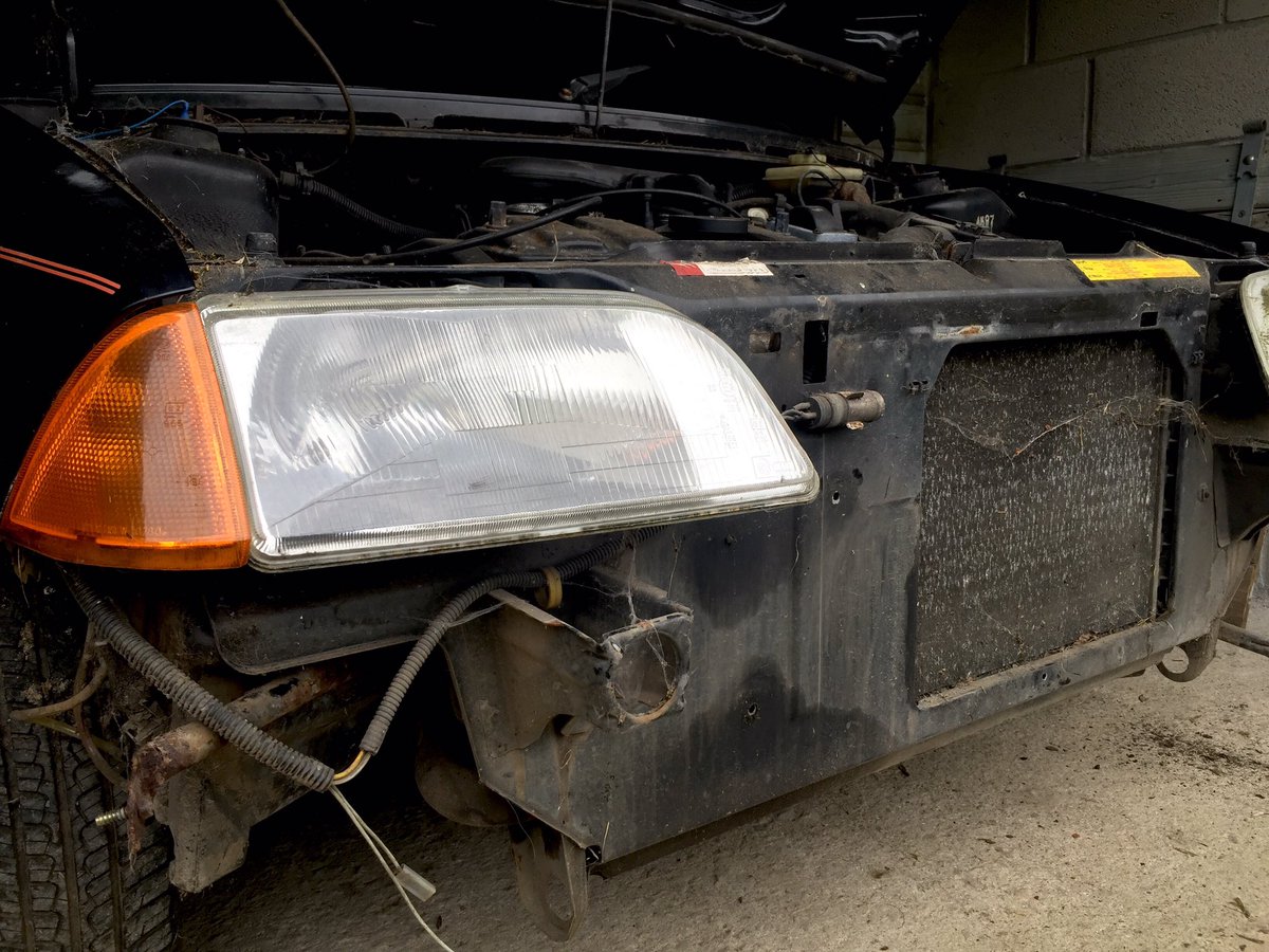MajorGav's tweet photo. #ProjectAX update. Bumper off... eventually. Grille held by four clips. Not sure why I waited so long to get started https://t.co/amRfMhAfhH