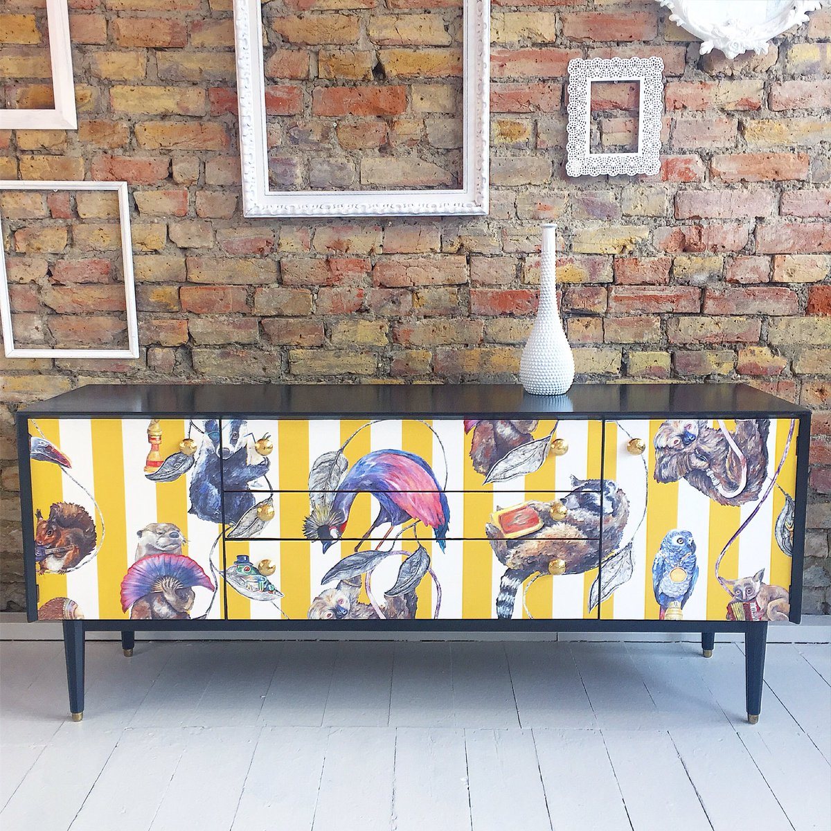 mucknbrass's tweet photo. Turning trash into trend. Upcycling unwanted items into funky and unique pieces in store &amp; online @TheoPaphitis #SBS https://t.co/2zW9cpKOhA