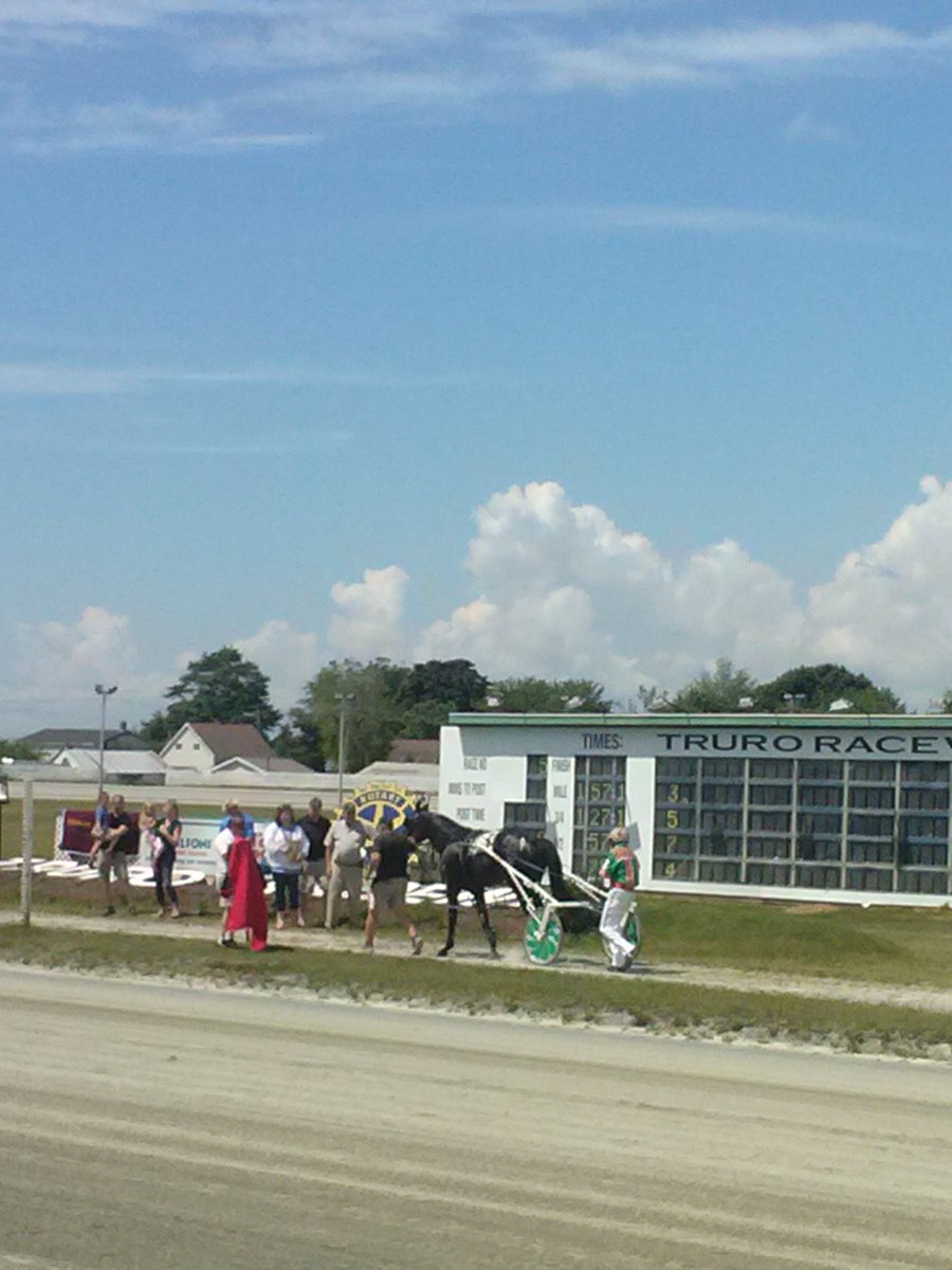 TheTriactor's tweet photo. Howmacscanasta (G. Barrieau) matches lifetime best 1:57.1 in 1st of 2 @truroraceway Stanfield Memorial divisions. https://t.co/3mBB4rKDSp