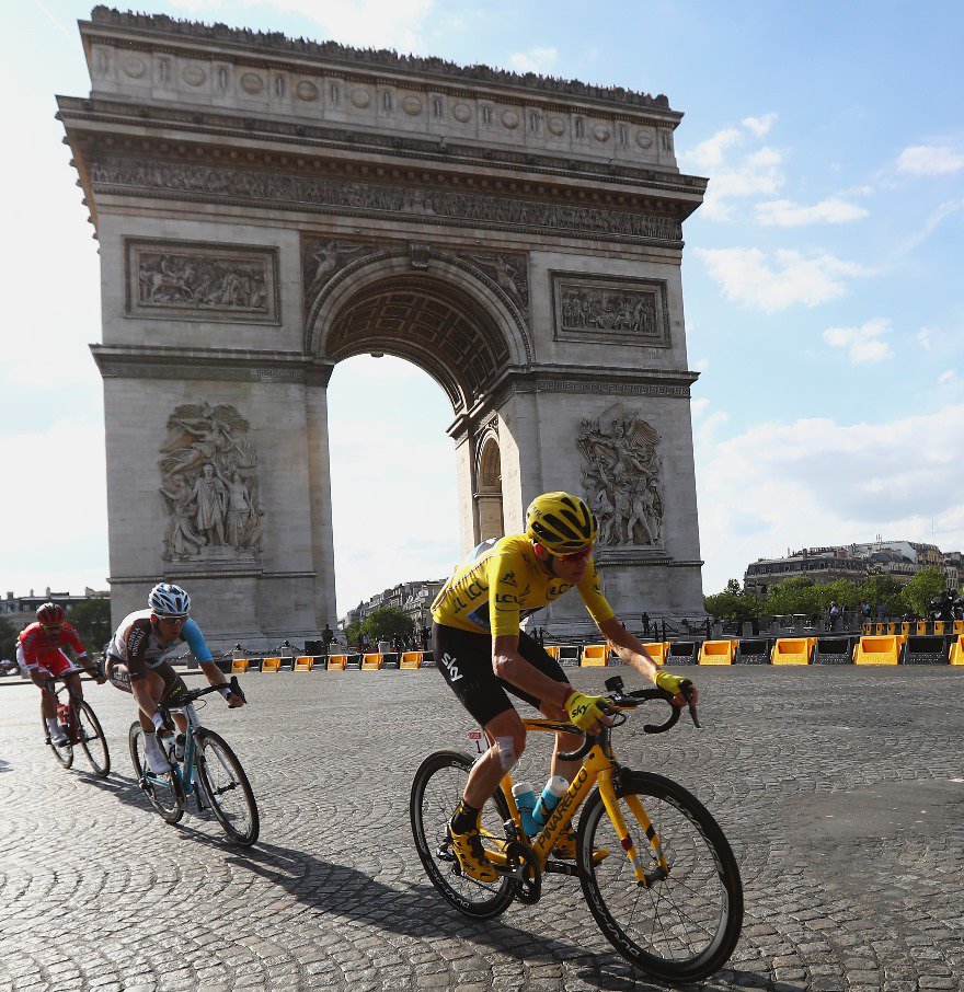 bet365_es's tweet photo. 2013 🏆
2015 🏆
2016 🏆

¡¡TRICAMPEÓN del TOUR!!

👏👏 Christopher Clive Froome 👏👏 https://t.co/5LoPV2QMWG