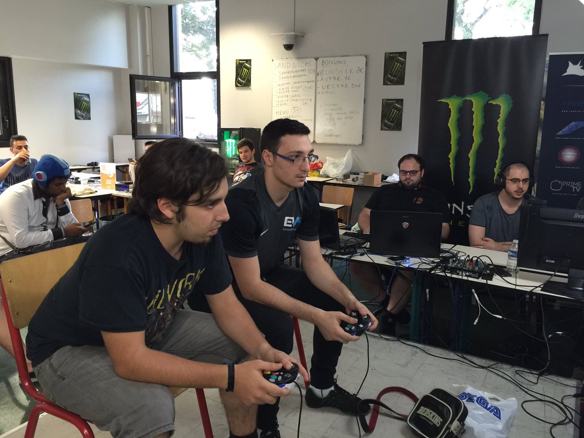 <a href="/Evokate_Gaming/">Evokate Gaming</a> Le match des titans @EVK_Griffith vs @EVK_PurGars